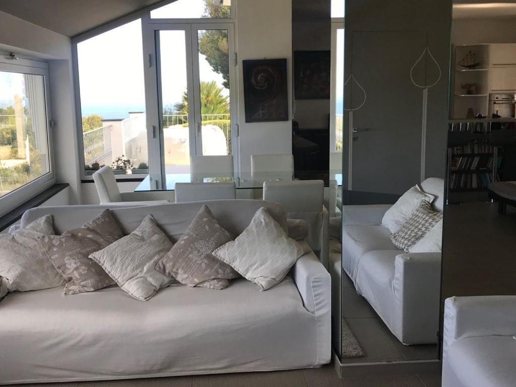 Villa Shambhala San Bartolomeo Al Mare Eksteriør billede