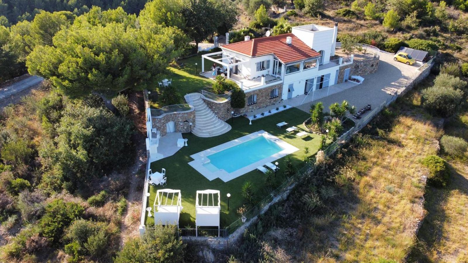 Villa Shambhala San Bartolomeo Al Mare Eksteriør billede